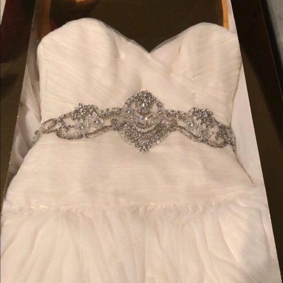 Kenneth Pool Wedding Dress - Picture 6 of 8